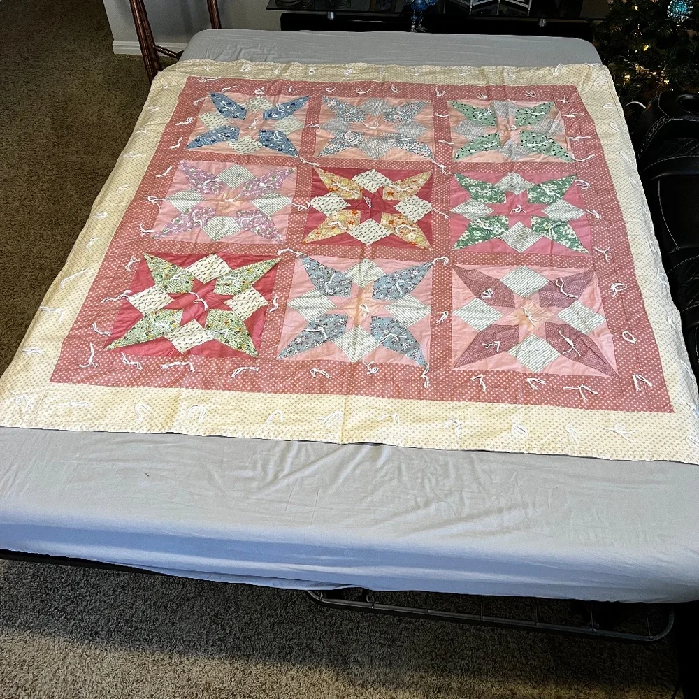 NWOT Pink Stars Hand Tied Quilt